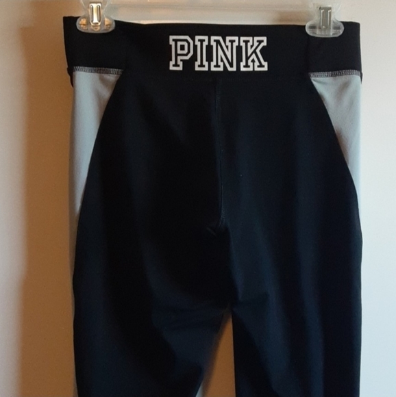 PINK Victoria's Secret Ultimate Leggings - Picture 12 of 16